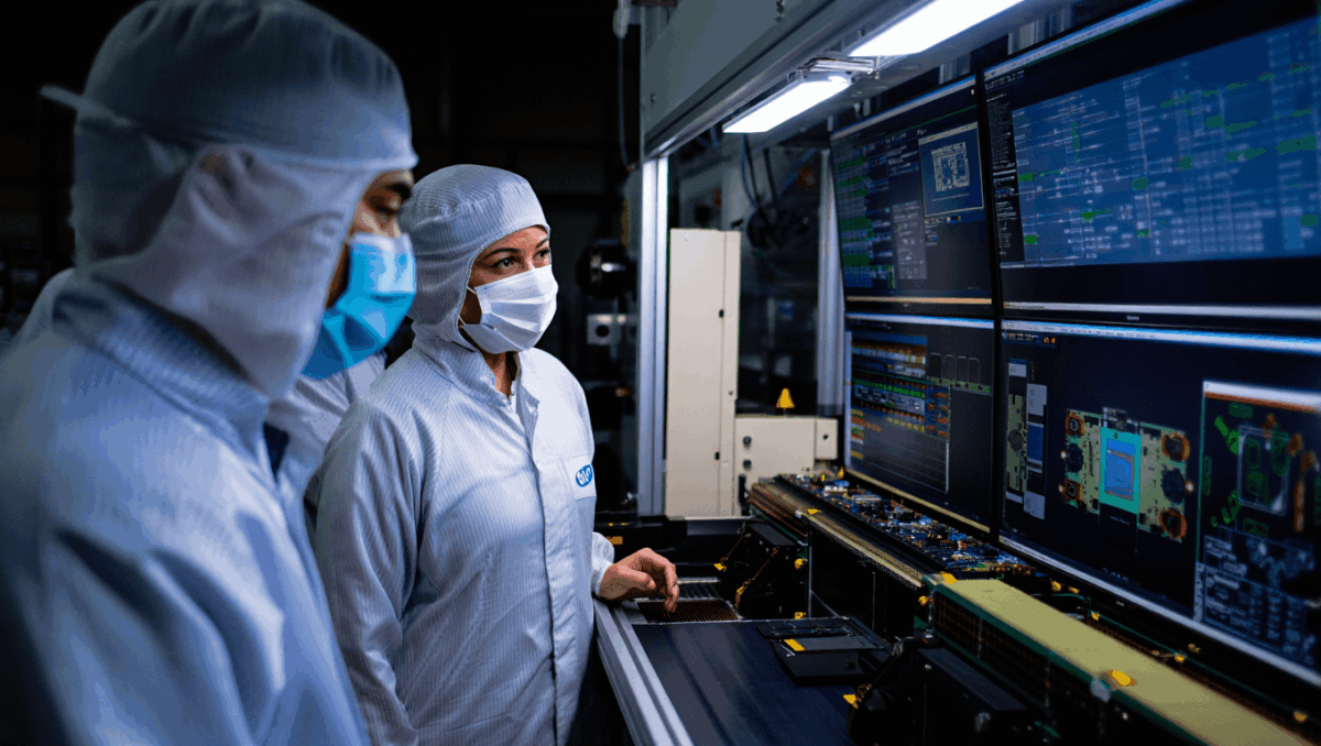 Samsung wins US approval to ship advanced chip tools to China in 2026, amid HBM capacity surge plans