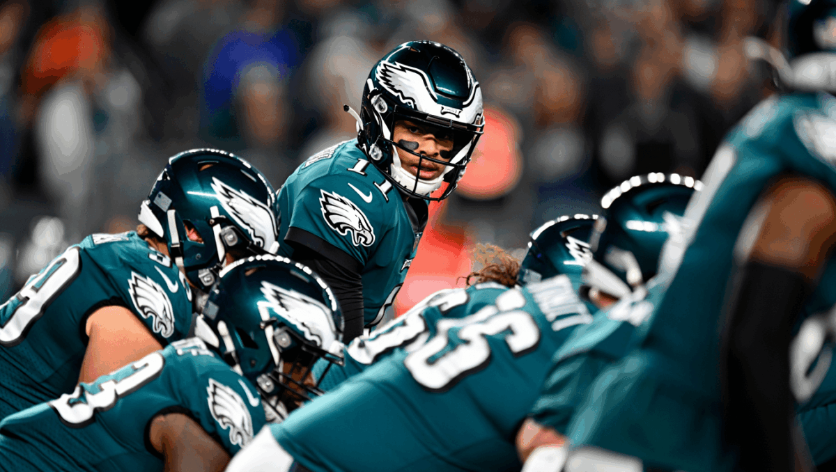 Eagles take on Bills in crucial Week 17 showdown, Jalen Hurts leads push for playoff seeding