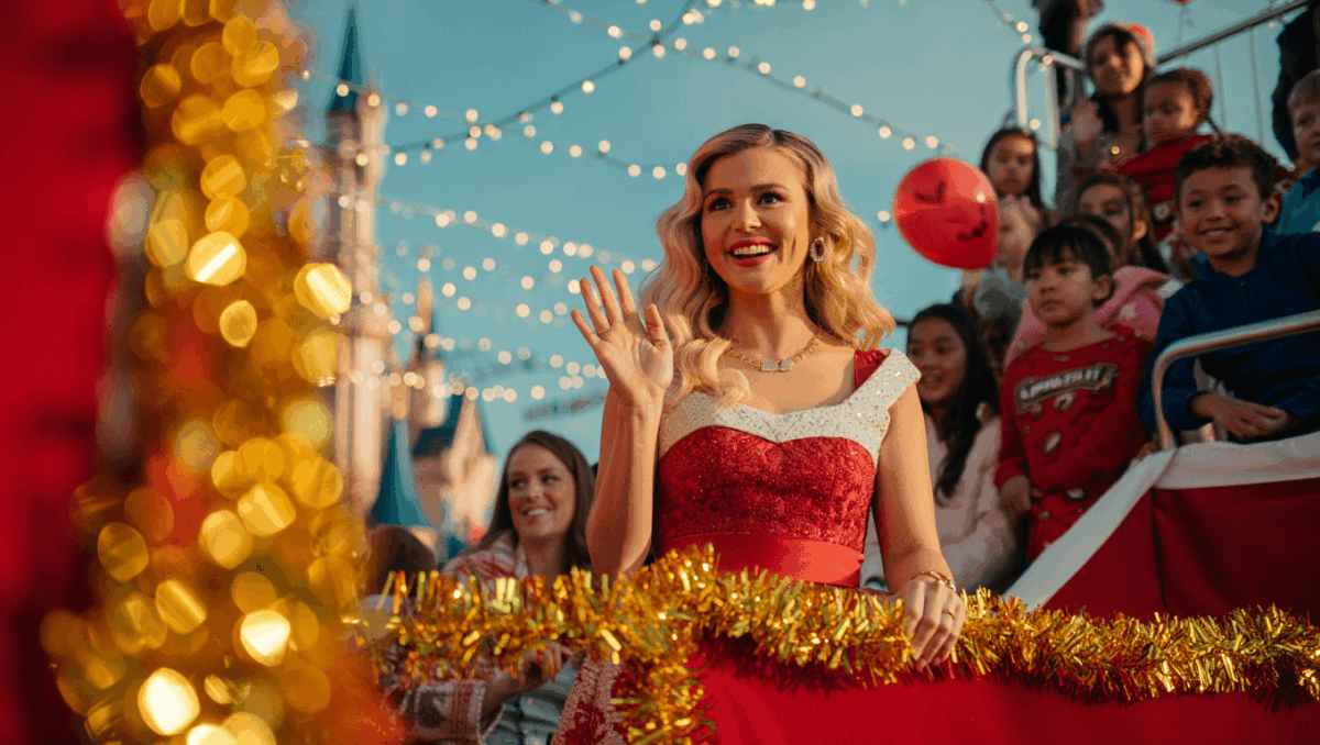 Walt Disney World draws record Christmas Day crowds as magical parade kicks off live on ABC with 40th anniversary special