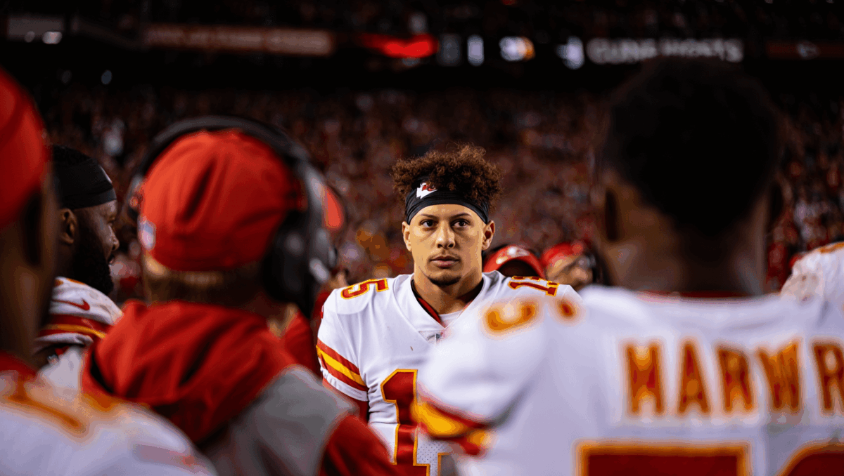 Chief Patrick Mahomes leads Kansas City against Houston tonight, drives for late-game redemption in AFC clash