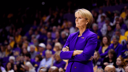 LSU Lady Tigers face winless New Orleans in Sunday showdown, #5 Tigers look to extend perfect season