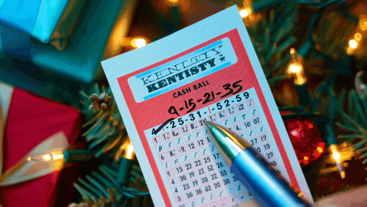 KY lottery: Here's the Christmas Eve winning numbers for Powerball and Cash Ball on December 24