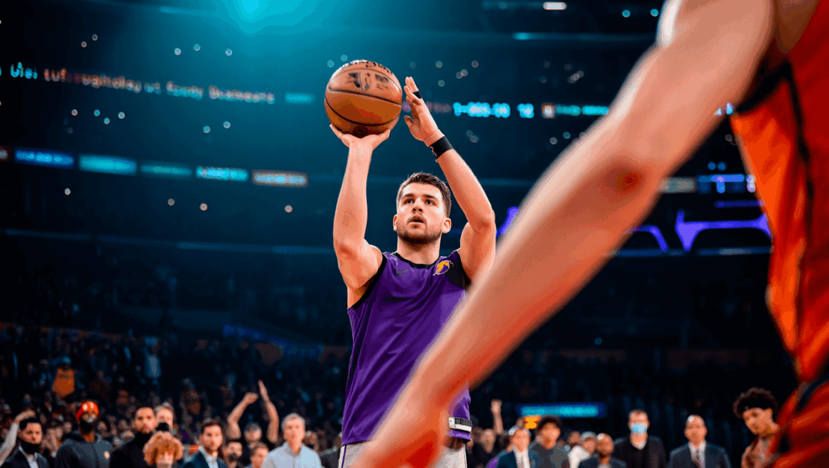 Lakers beat 76ers 112-108, Luka Dončić's triple-double powers last night's comeback thriller in Philly
