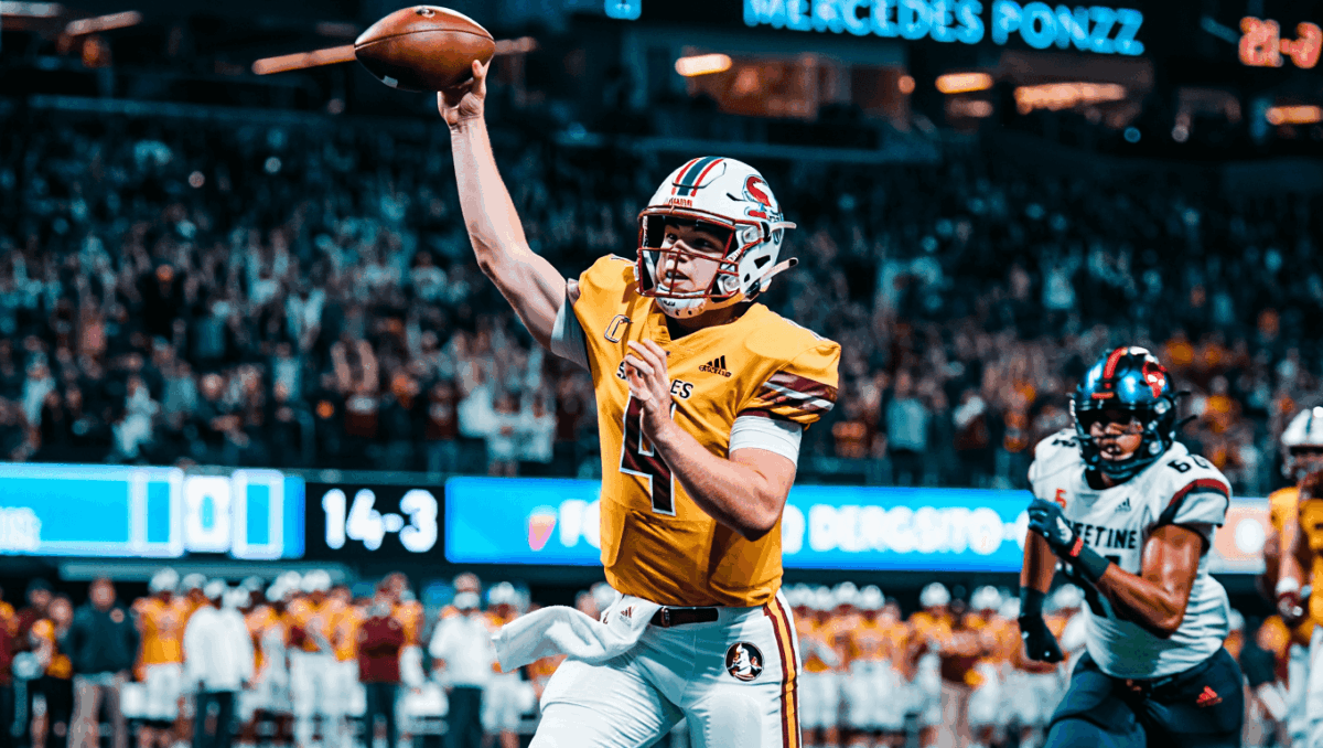 Creekside leads Benedictine 14-3 at halftime in Georgia Class 4A championship game