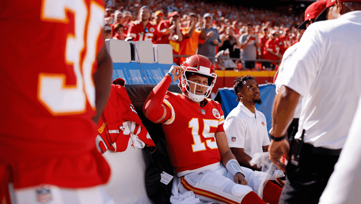 Playoff picture NFL: Chiefs eliminated in shocking Week 15 collapse, Broncos and Rams lock down top seeds