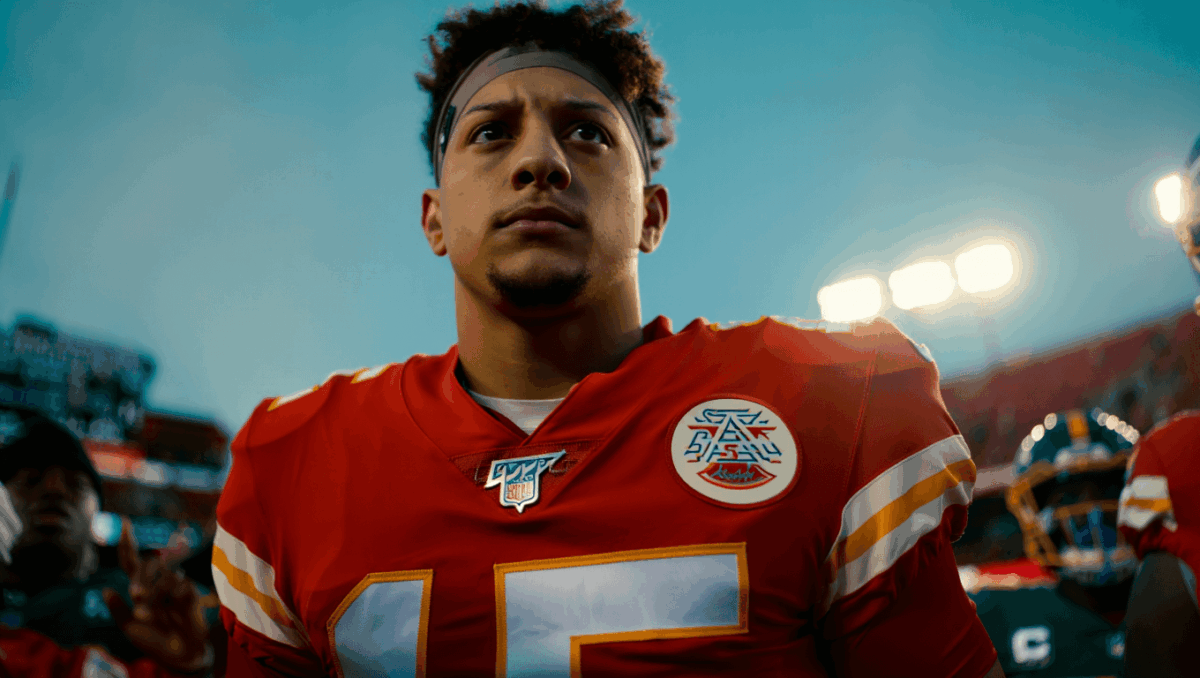 Chargers vs Chiefs predictions: Experts favor Kansas City despite losing record, playoff pressure mounting