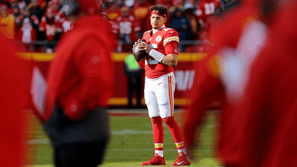 Chargers face Chiefs in playoff-positioning clash, Kansas City fights for postseason hopes