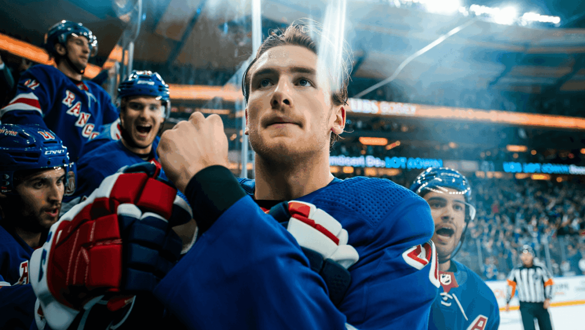 Rangers fall to Islanders 3-2 in OT, lose to rival in Battle of New York