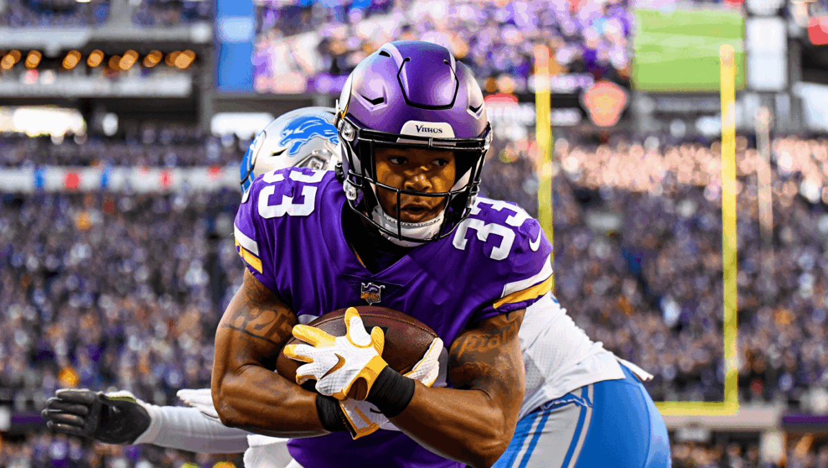 Aaron Jones Sr. leads Vikings backfield against Lions in Christmas playoff battle, workhorse role with Jordan Mason sidelined
