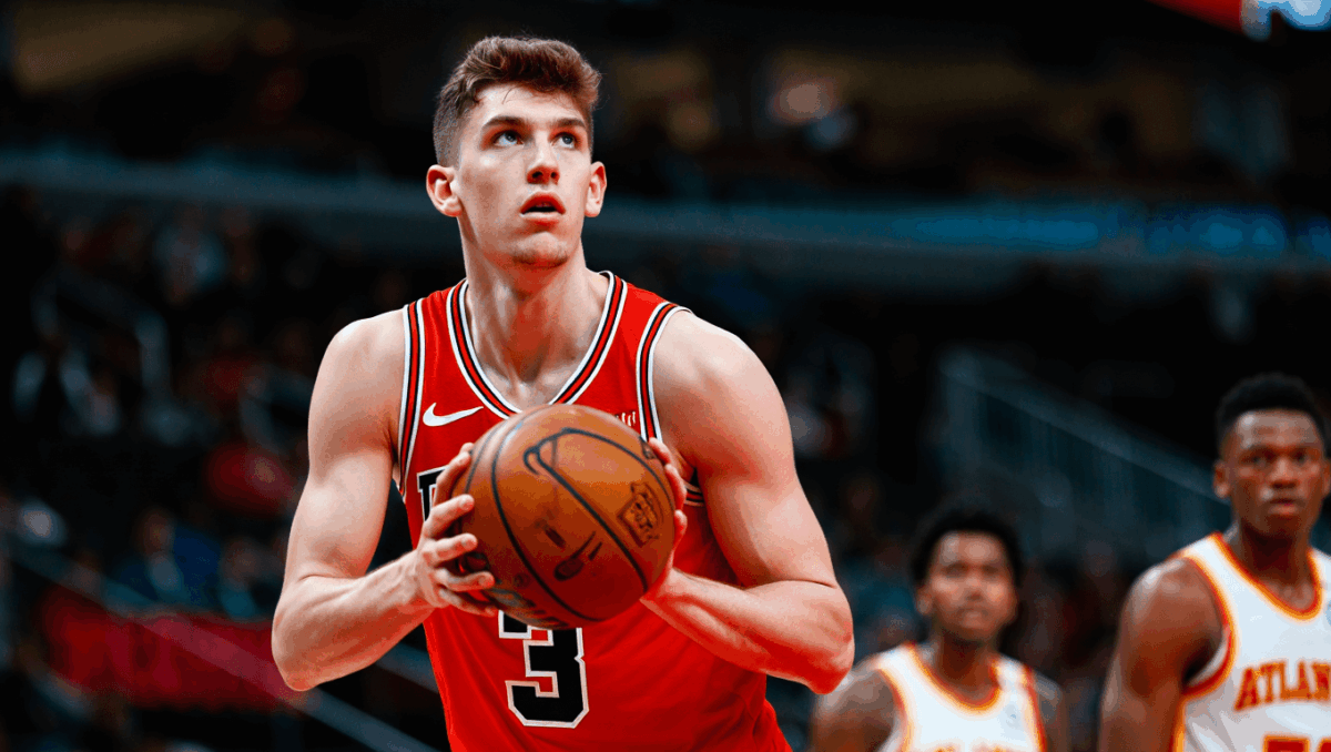 Bulls face Hawks in resurgent Chicago clash, Hawks seek bounce-back after drubbing