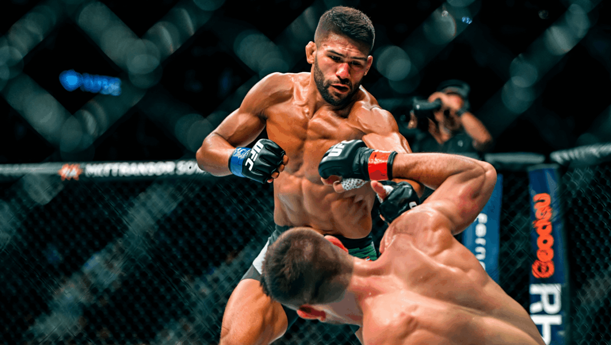Manuel Torres stuns Grant Dawson last night in jaw-dropping first-round TKO at UFC 323