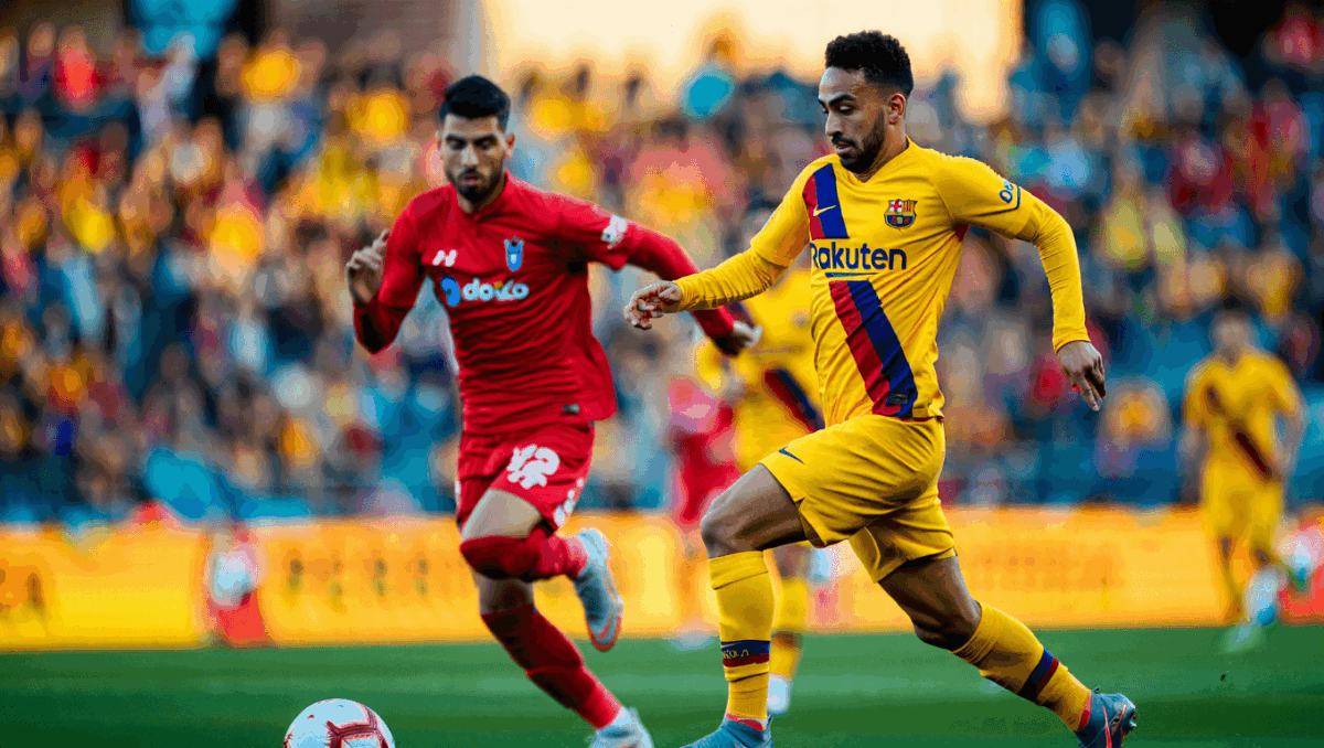 Barcelona SC faces U. Católica tonight in LigaPro championship battle, both teams fighting for playoff positioning