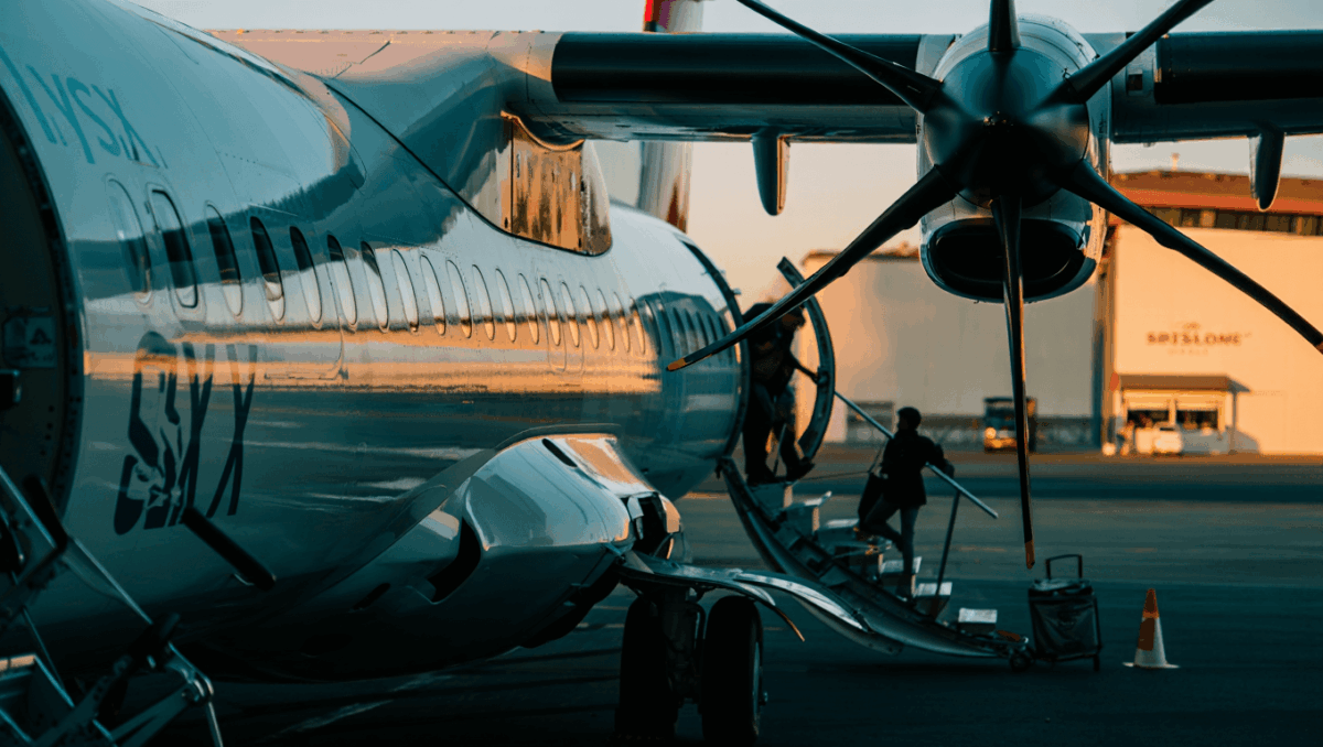 JSX launches all-business class turboprop service from Santa Monica to Las Vegas, fares start at $149