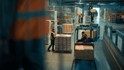 Air freight rates hit record highs as peak season demand surges, capacity tightens worldwide