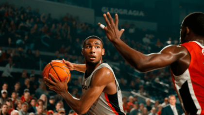 Georgia dominates Florida State early, leads 49-30 after first half at Tallahassee