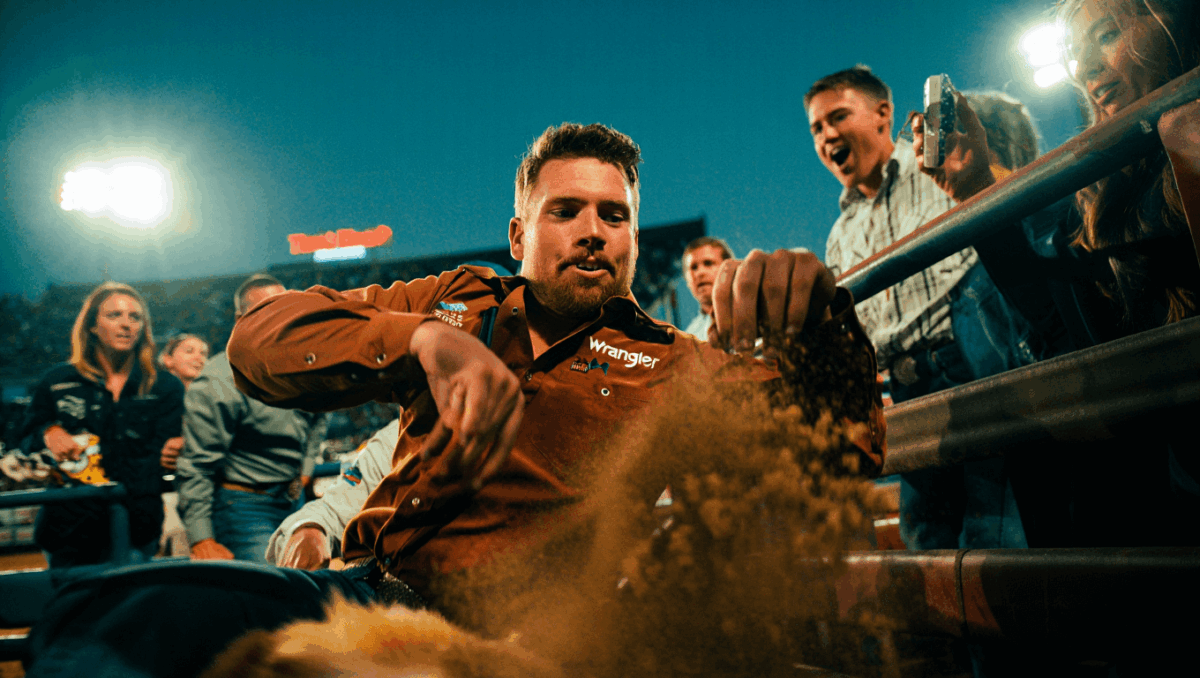 NFR round 3 crowns champions last night as Waylon Bourgeois dominates bareback riding with 88.75 points, Ty Erickson blazes historic 3.5-second steer wrestling time