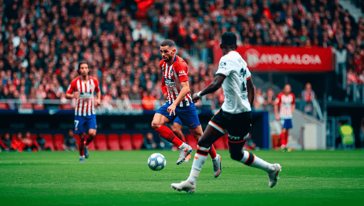 Atlético Madrid faces Valencia in crucial LaLiga clash as Colchoneros seek to extend winning form