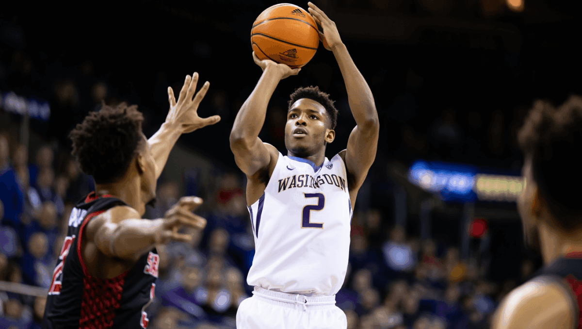 Washington leads Seattle U 29-26 at halftime in defensive battle for intra-city bragging rights