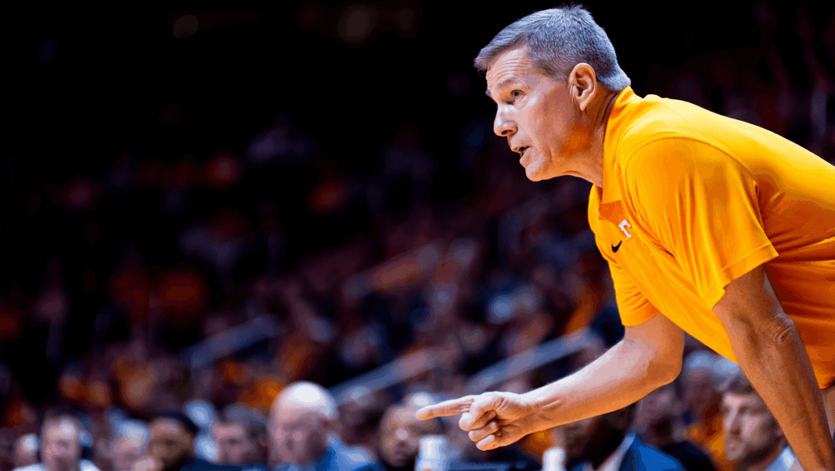 University of Tennessee men's basketball reaches 65th consecutive AP Top-20 ranking, faces No. 11 Louisville tonight