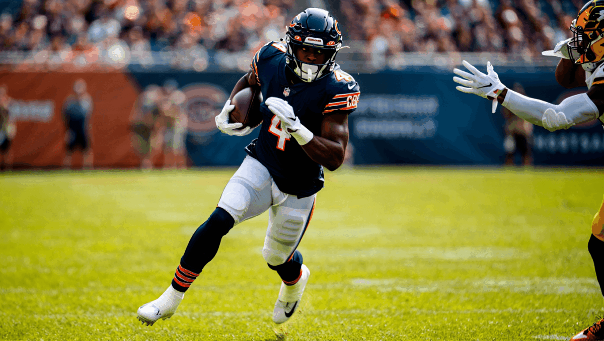 D'Andre Swift sits 65 yards from 1,000-yard milestone with 3 games left, aims for second career 1K-yard season