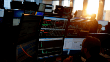 Economic calendar heats up on Dec 4 with ADP jobs, ISM services PMI, and Fed speakers today