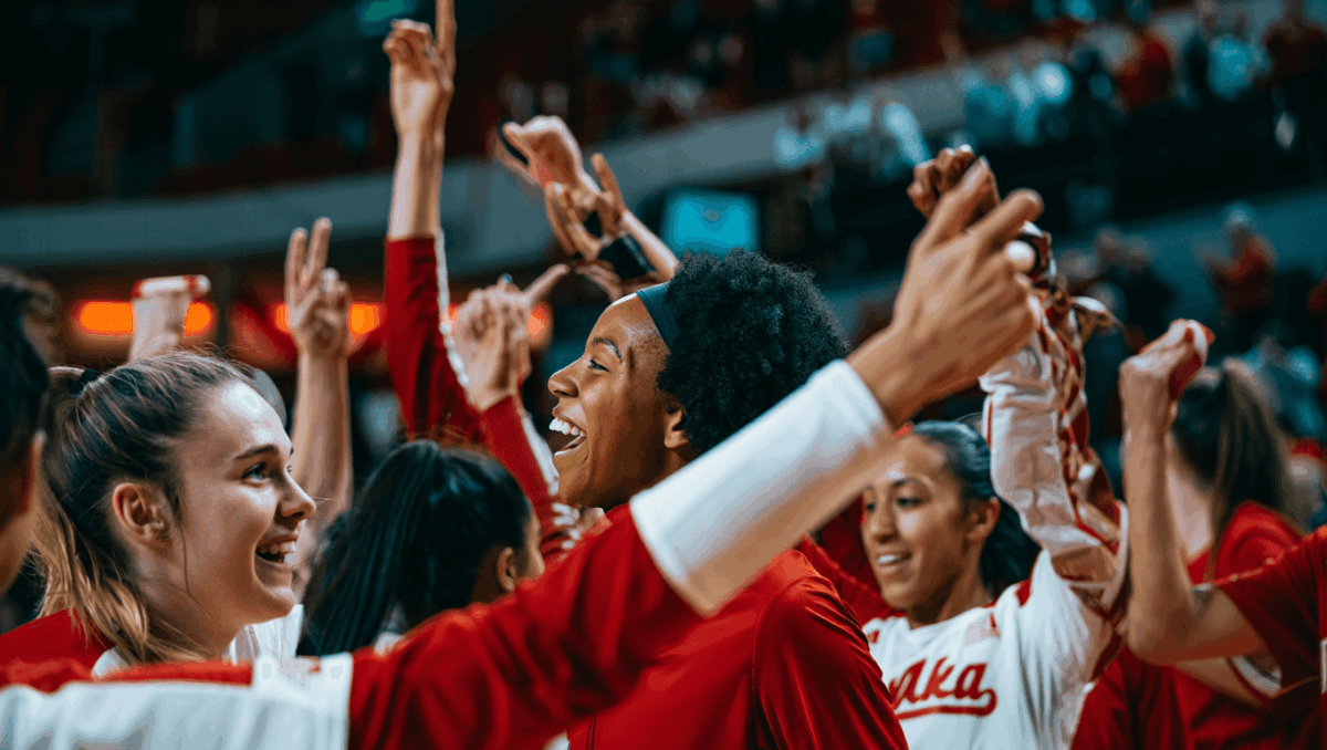 Omaha falls to No. 24 Nebraska 72-55 in Pinnacle Bank Arena, Cornhuskers extend home dominance