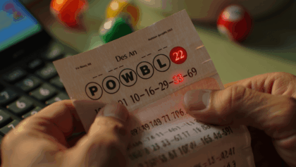 Powerball numbers reveal $930 million jackpot winner in Wednesday night drawing—Here are tonight's winning digits