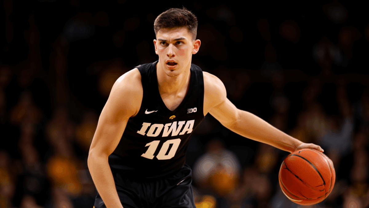 Iowa men's basketball faces No. 4 Iowa State in high-stakes Cy-Hawk showdown tonight, both teams looking to stay unbeaten