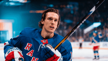 Rangers vs Blackhawks tonight at 7:30 PM, Panarin leads New York in Original Six clash
