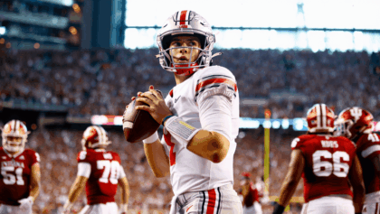 Ohio State faces Indiana tonight in 12-0 vs 12-0 Big Ten Championship showdown with CFP No. 1 seed on line