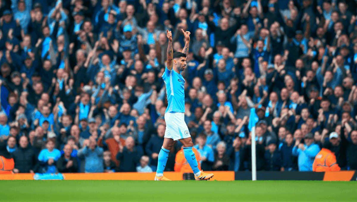 Manchester City F.C. leads Sunderland 2-0 at halftime, Dias' long-range screamer and Gvardiol header put Blues in command