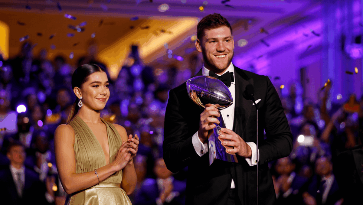 Josh Allen wins 2025 NFL MVP, celebrates with pregnant wife Hailee Steinfeld in biggest year yet