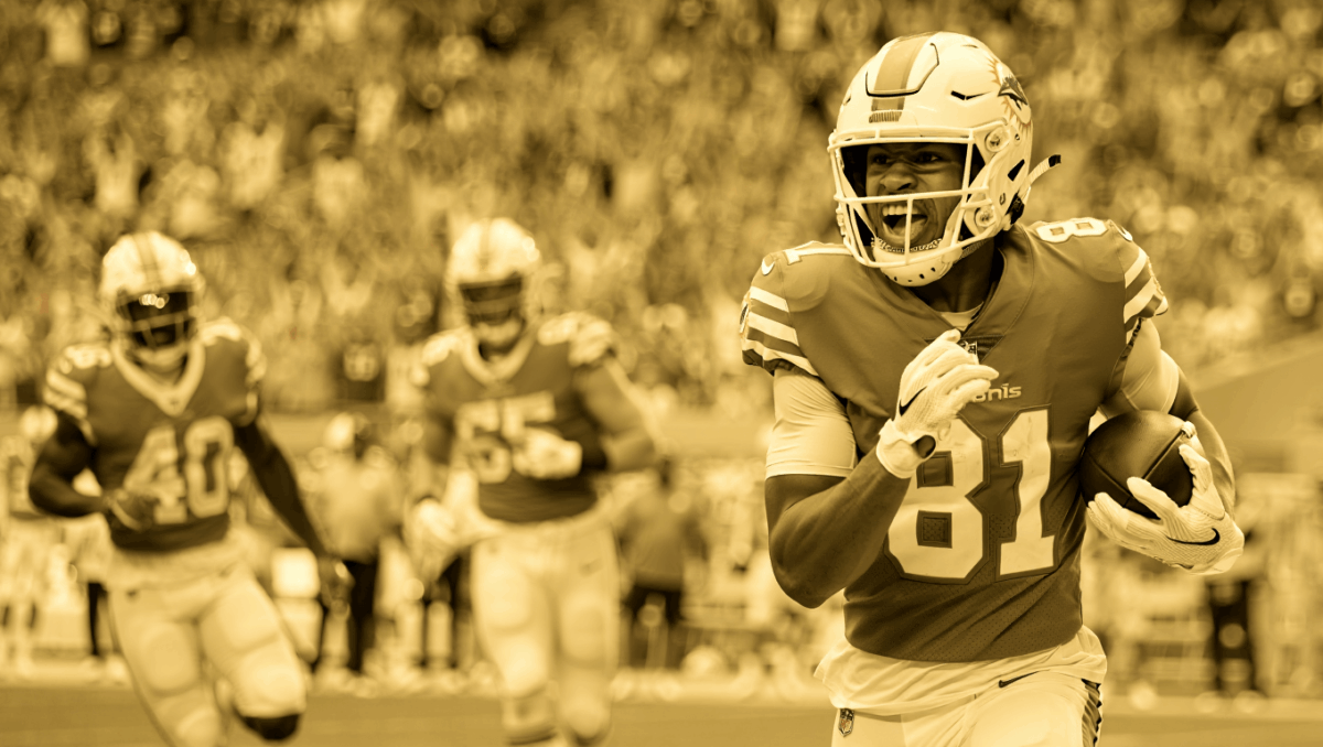Theo Wease Jr. catches 63-yard TD in Dolphins debut, Miami edges Buccaneers 23-20 today
