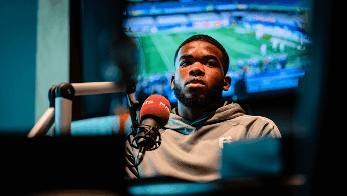 Pat McAfee show hosts 5-star WR Chris Henry Jr.'s massive college commitment decision live at 9:10 am PT