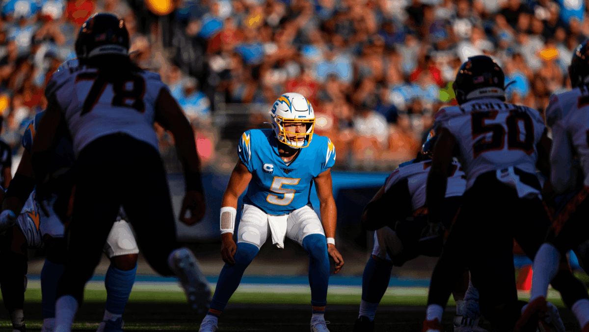 Chargers beat Texans 34-24 in Week 17 defensive showcase, secure playoff position