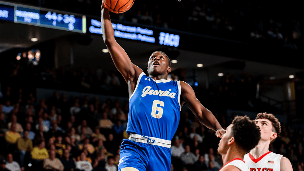 Georgia Tech leads Marist 44-36 at halftime, Yellow Jackets seek to extend home dominance tonight