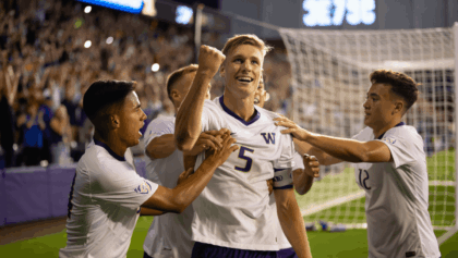 NCAA soccer tournament: Washington edges Furman 3-1 in College Cup semifinal, faces NC State in championship