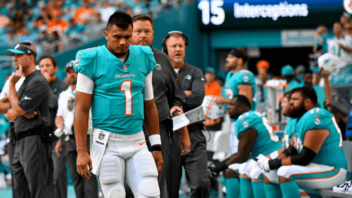 Tua Tagovailoa stats show 15 INTs as Dolphins bench struggling QB for rookie Quinn Ewers