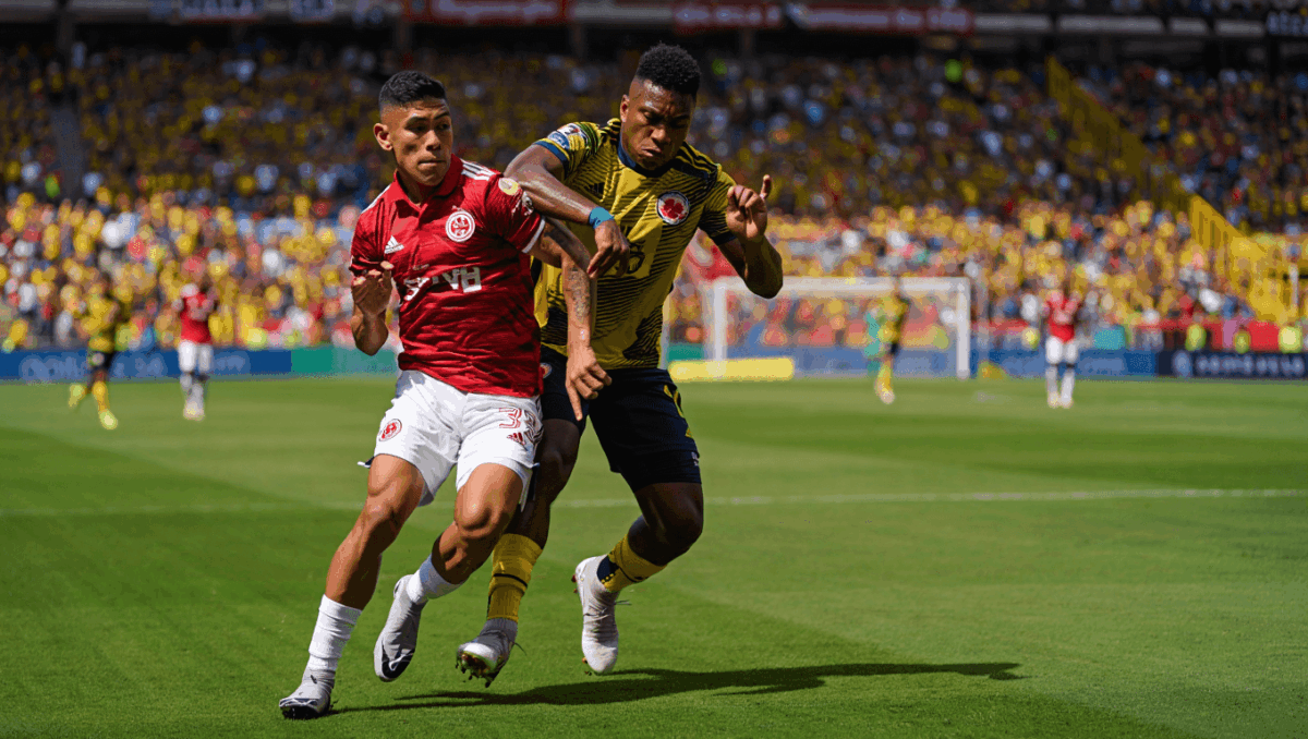 Santa Fe faces Bucaramanga tonight in crucial Colombian playoff clash, playoff hopes on the line