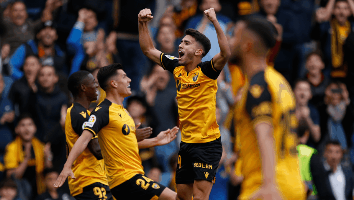 Santa Fe battles Aguila Doradas tonight in Apertura opener