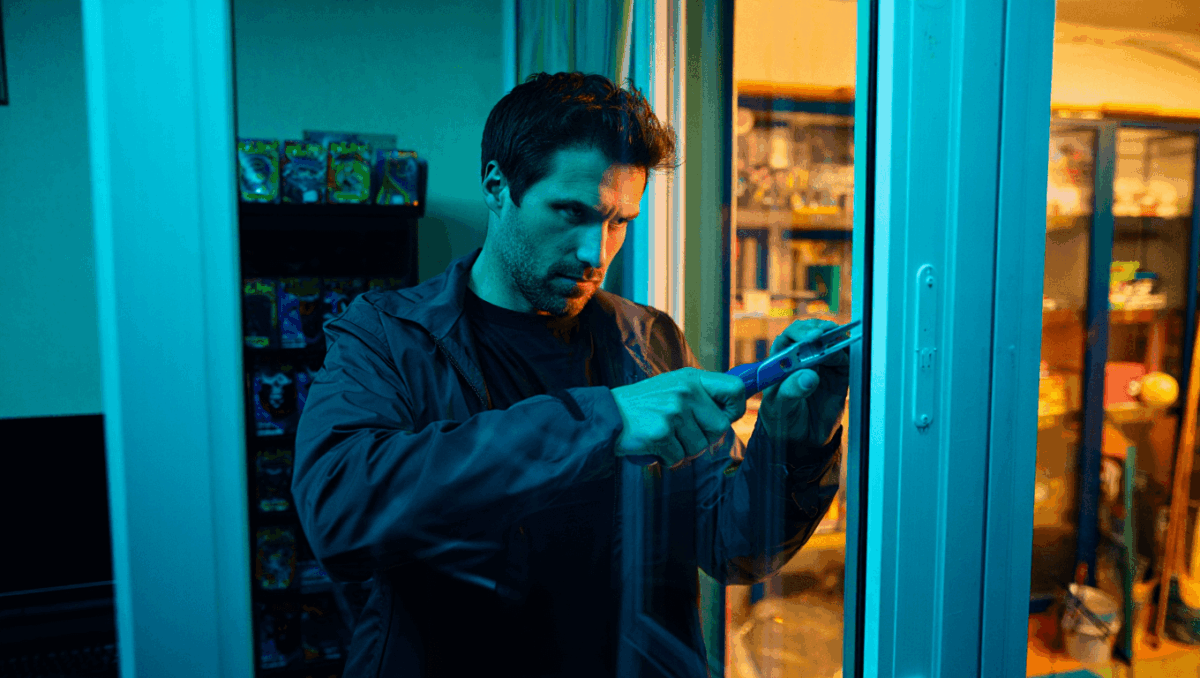 BBC reports £100k Pokemon card theft, suspect caught on CCTV last night