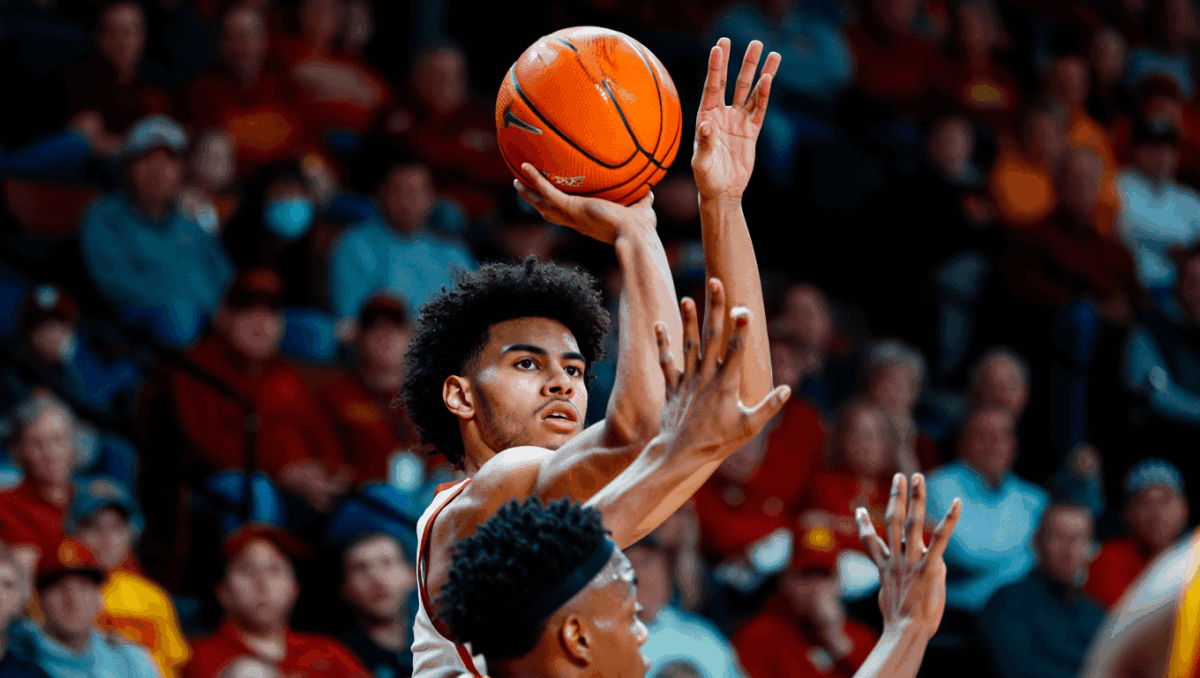 Iowa State women's basketball dominates Arizona, takes commanding 19-point lead into halftime