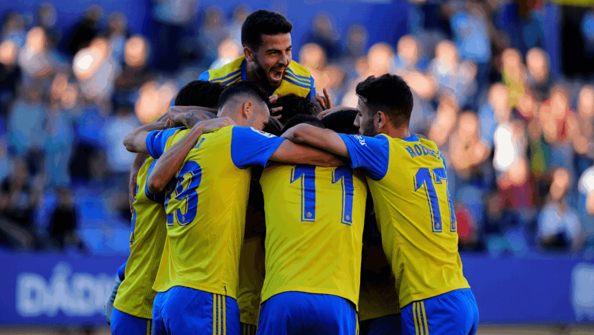 Albacete faces Cádiz in LaLiga 2 showdown, playoff spots on line