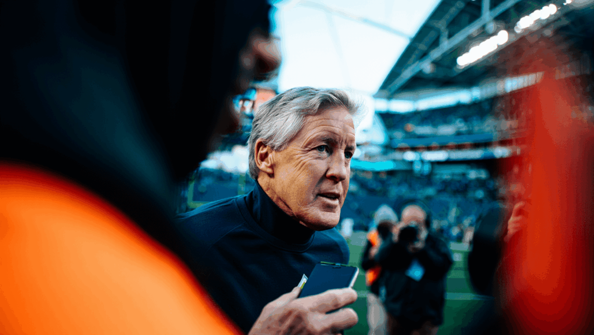 Pete Carroll fired by Raiders after one disastrous season, 3-14 record joins NFL's coaching carousel on Black Monday