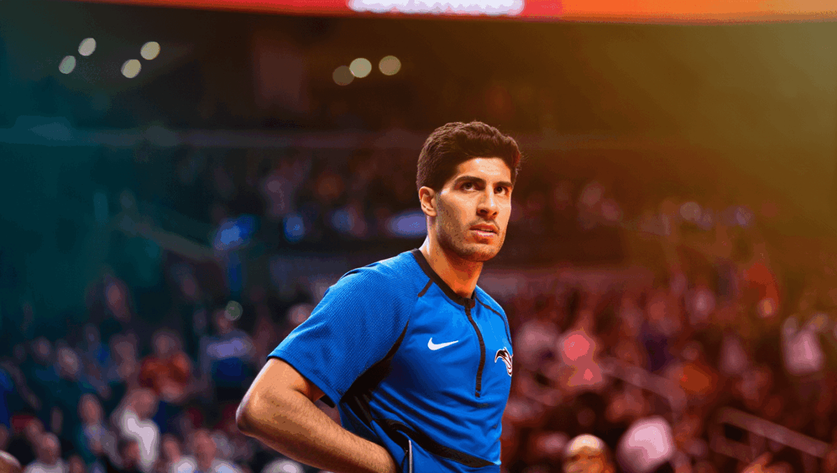 Magic vs Bulls tips off tonight in Chicago with playoff implications on the line
