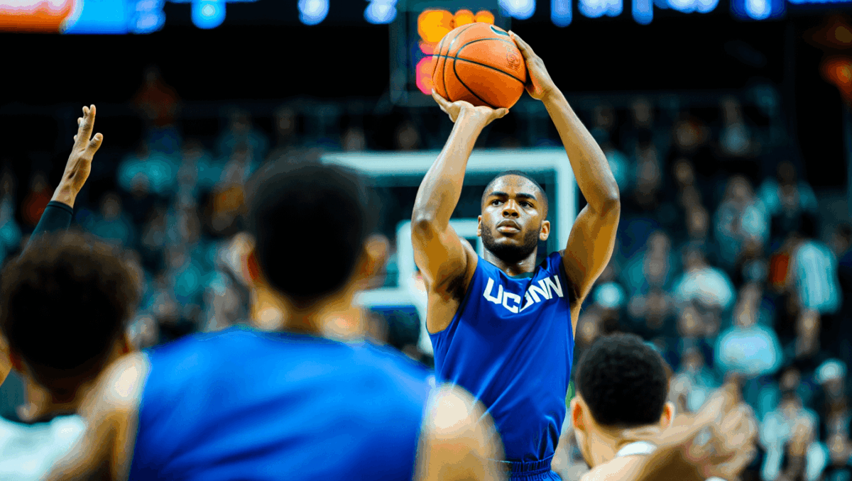 Marquette vs UConn: No. 4 Huskies dominating early as Golden Eagles battle to stay in game today