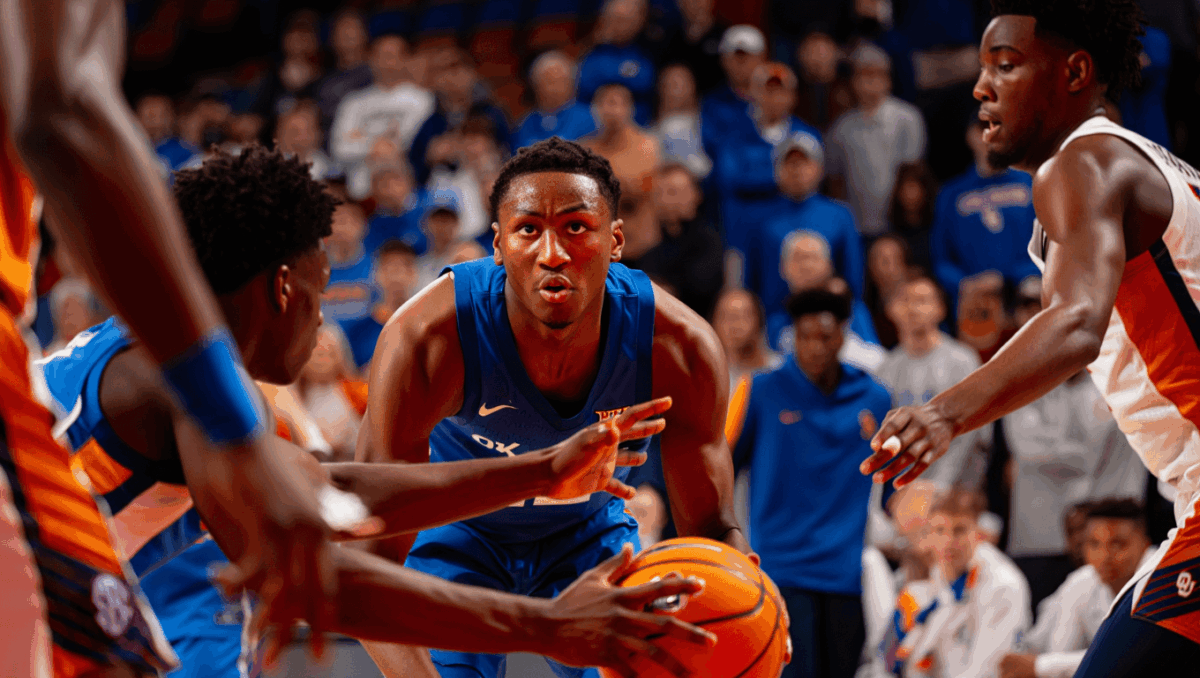 Ole Miss battles Oklahoma in SEC opener, tied at halftime 41-43 in tight first half