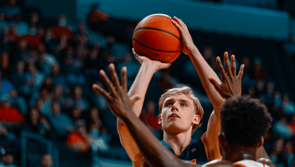 Michigan basketball faces Nebraska on Tuesday, looking to stay unbeaten in Big Ten play