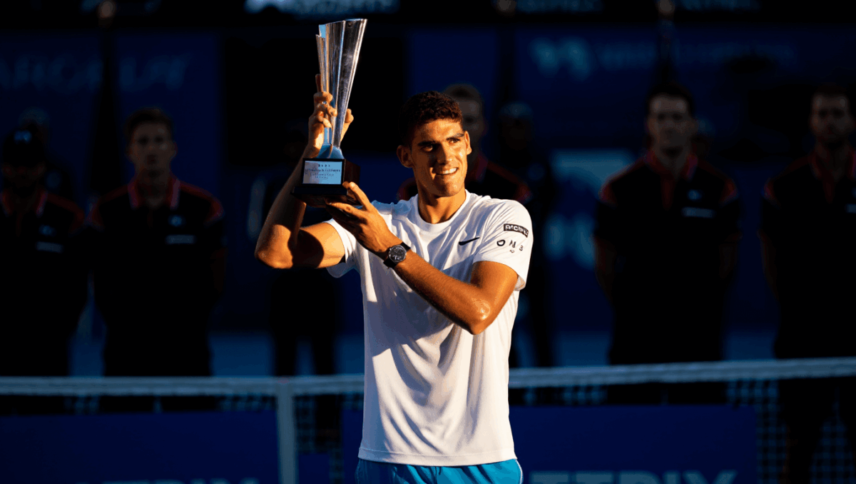 Alcaraz faces Djokovic Sunday in Australian Open final, Spaniard seeks career Grand Slam at 22