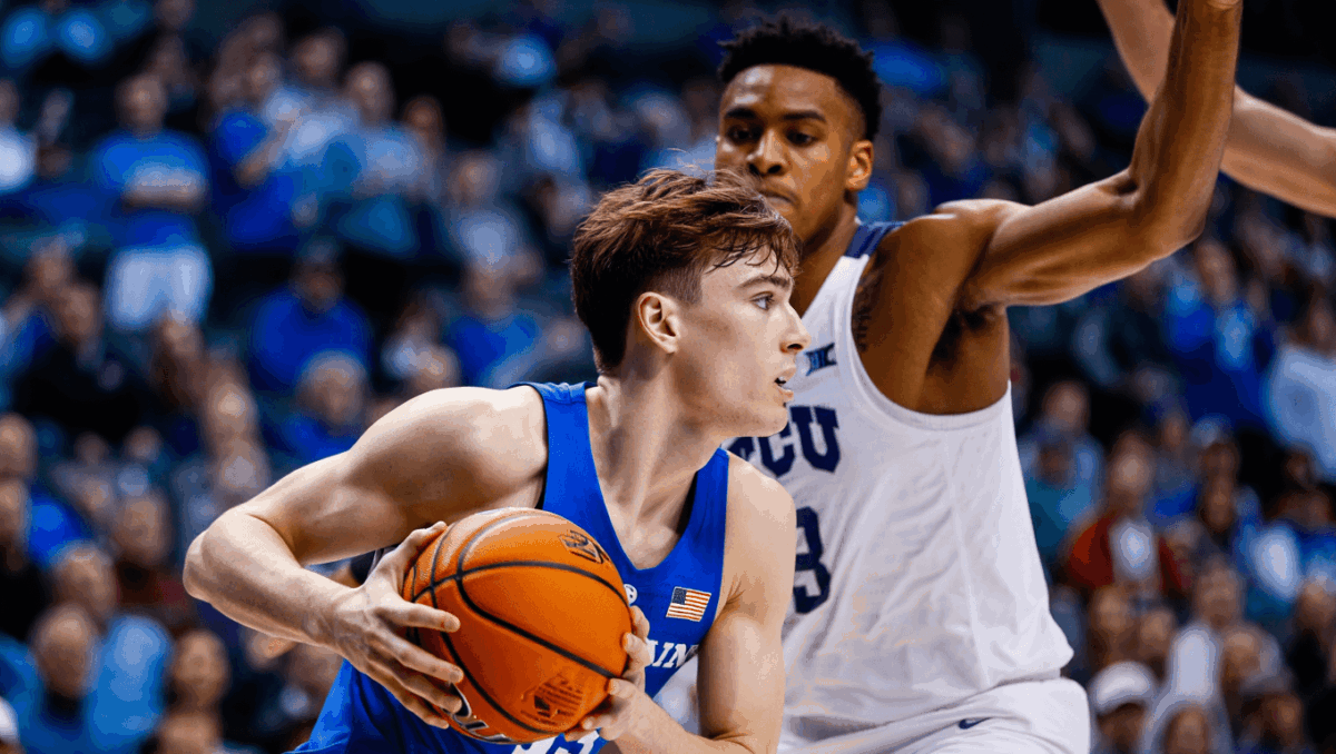 BYU basketball game drops to TCU 71-67 despite Saunders' 26 points